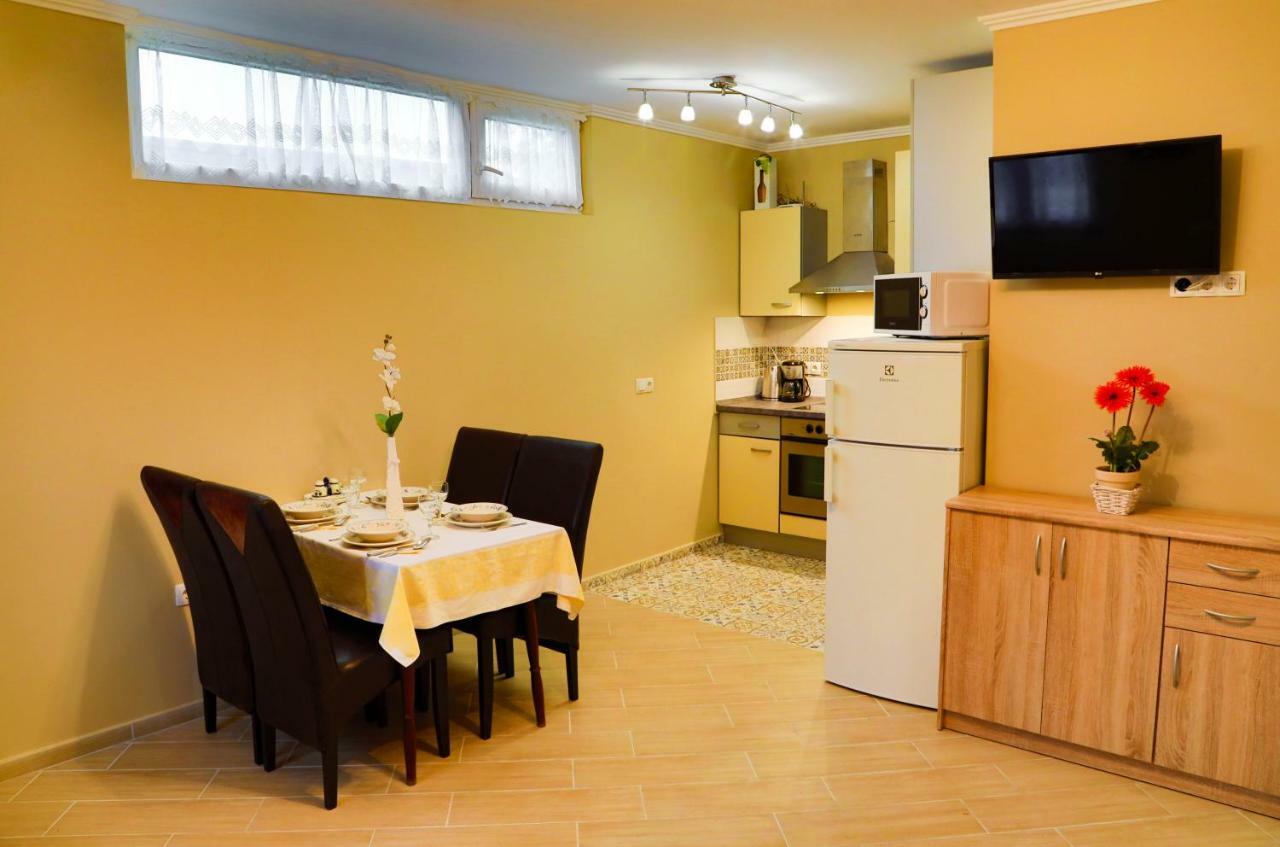 Jazmin Apartman Buzsak Экстерьер фото